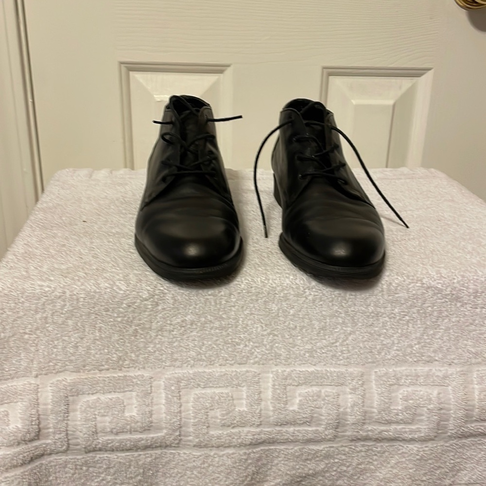 Easy spirit, black leather boots